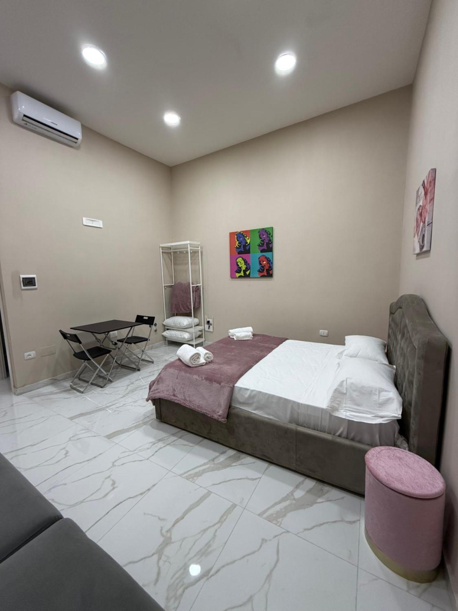 Ferienwohnung Valentino Caracciolo 105 Neapel Exterior foto